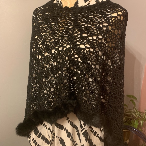 EUC- Liz Claiborne- button front blouse - Picture 11 of 11